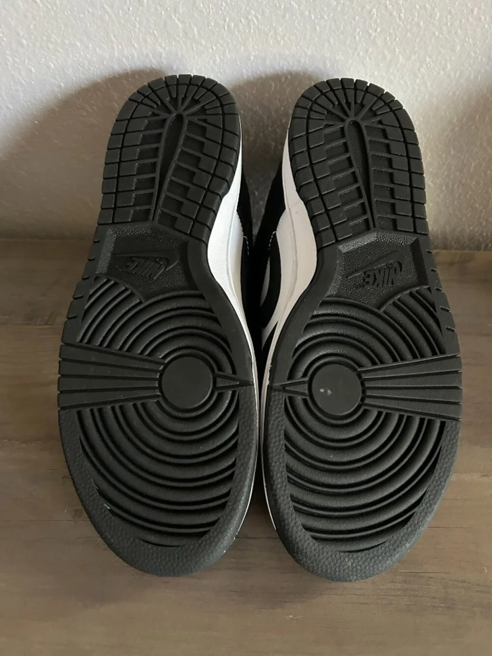 Nike men low